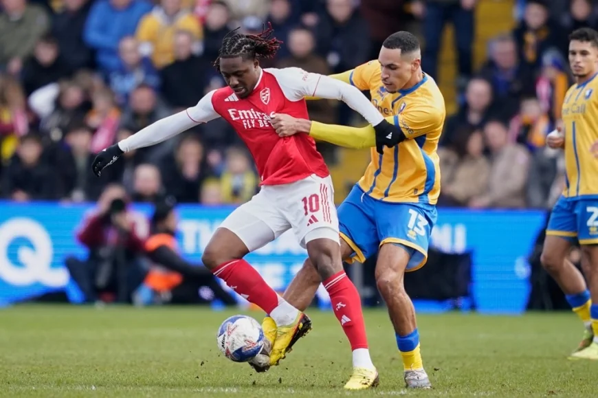 Arsenal player against Mansfield Town